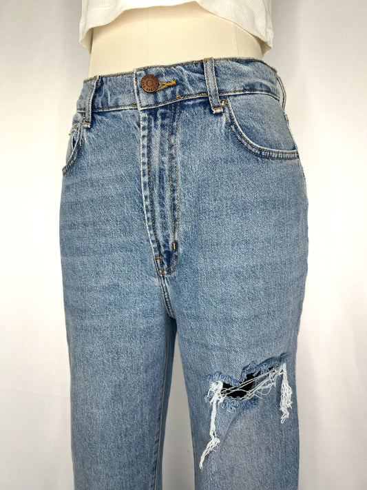 BDG Stretch High-Rise Distressed Flare Jean in Light Blue | 28