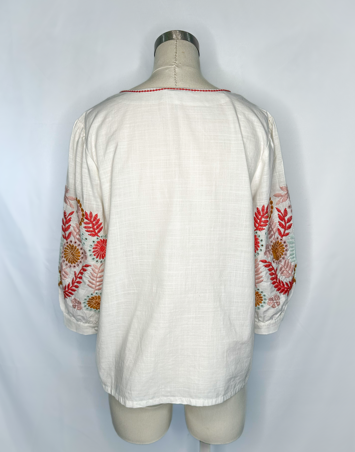 Madewell Embroidered-Sleeve Popover Top in Ivory | S