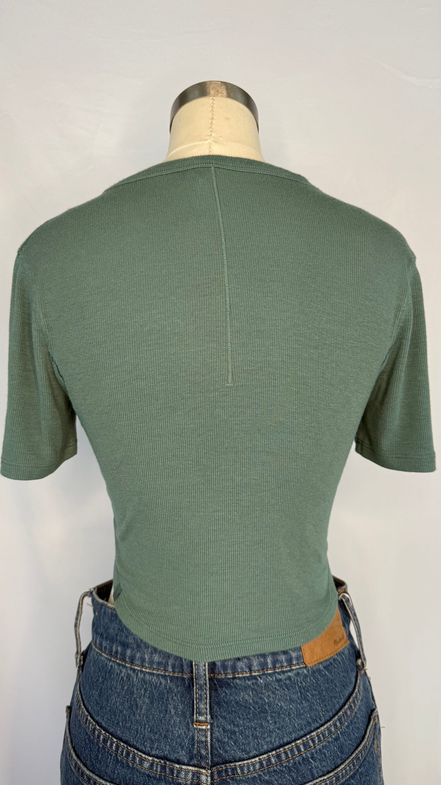 Lululemon Hold Tight Cropped T-Shirt in Medium Forest | 6