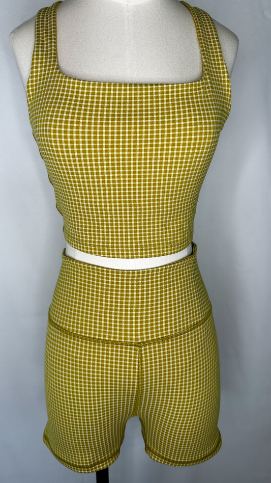 Front View of Madewell Flex Racerback Crop Tank Top in Gingham print and Citrus Lime color