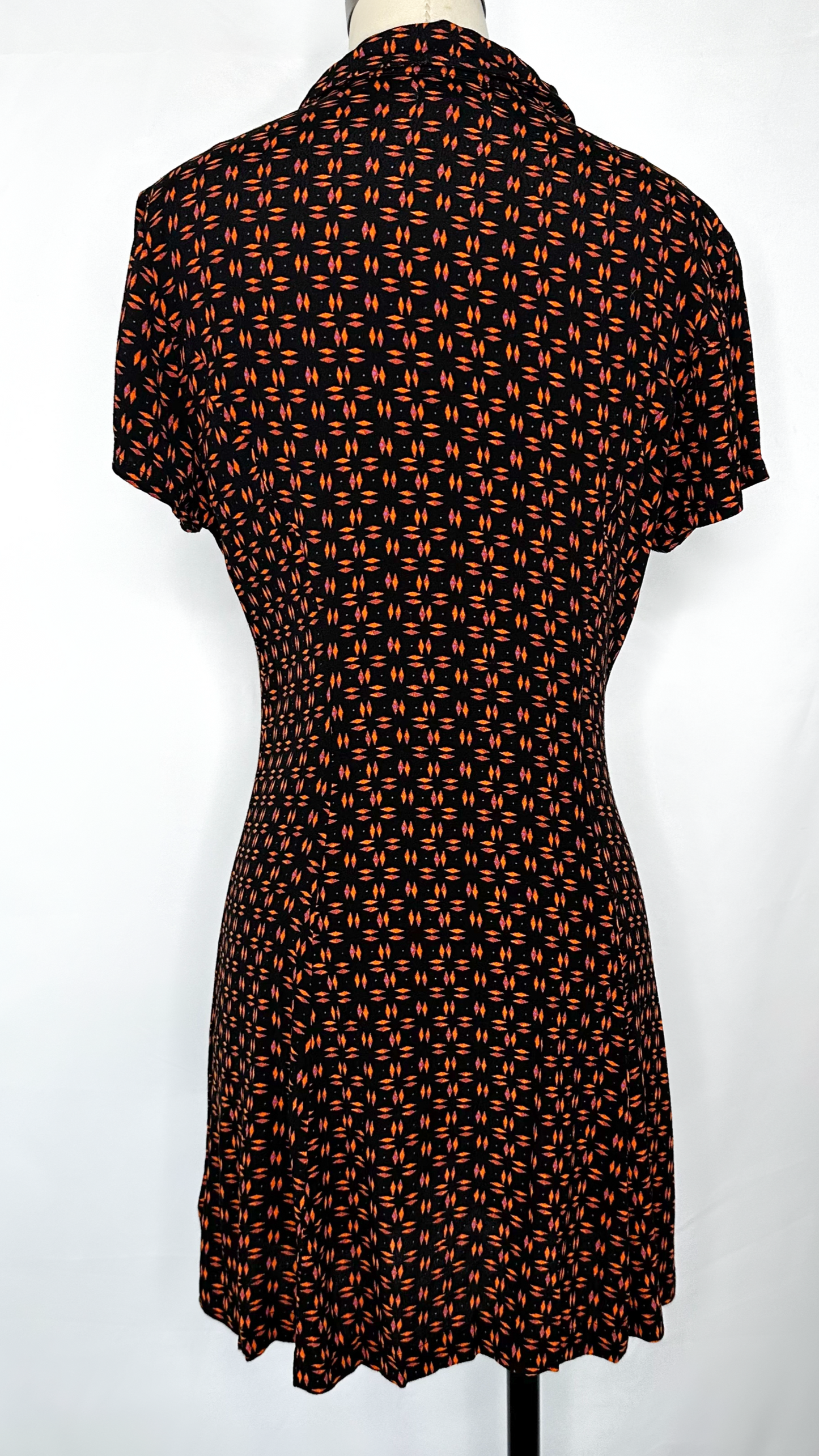 Back view of Silence + Noise Button-Down Mini Dress in Retro Print.